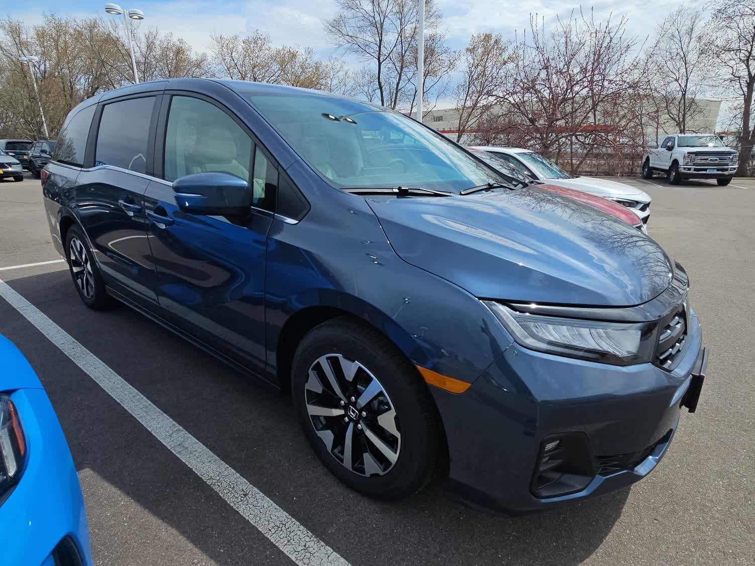 Used 2026 Honda Odyssey EX-L image 2