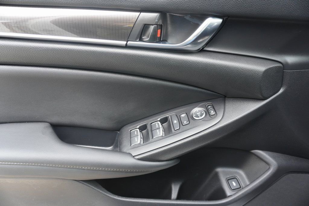 Used 2022 Honda Accord Sport image 8