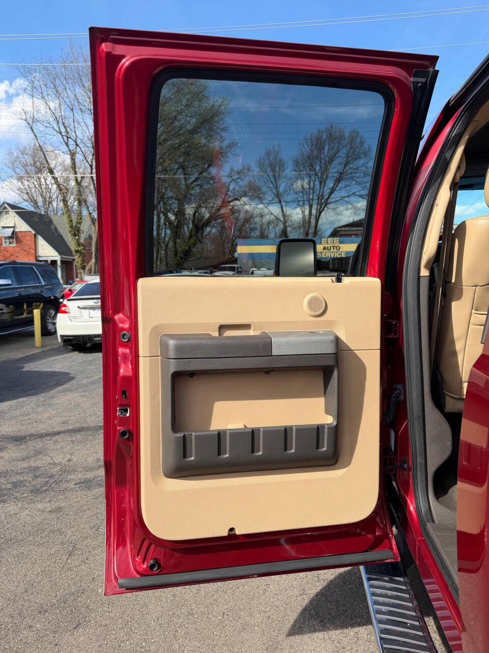 Used 2013 Ford F250 Lariat w/ Chrome Pkg image 11