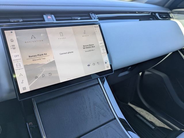 New 2026 Land Rover Range Rover Velar Dynamic SE image 11