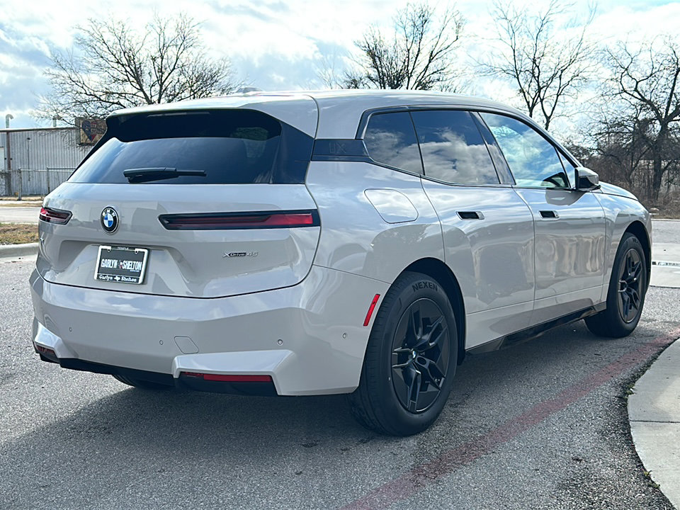 New 2026 BMW iX xDrive45 image 8