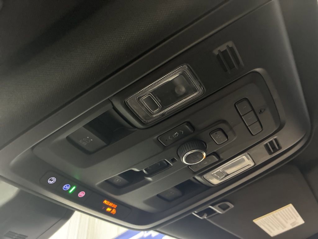 Used 2022 GMC Yukon Denali AWD/4WD image 42