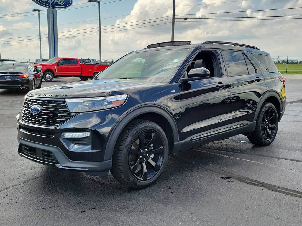 Certified 2024 Ford Explorer ST-Line w/ Class IV Trailer Tow Package AWD/4WD image 8