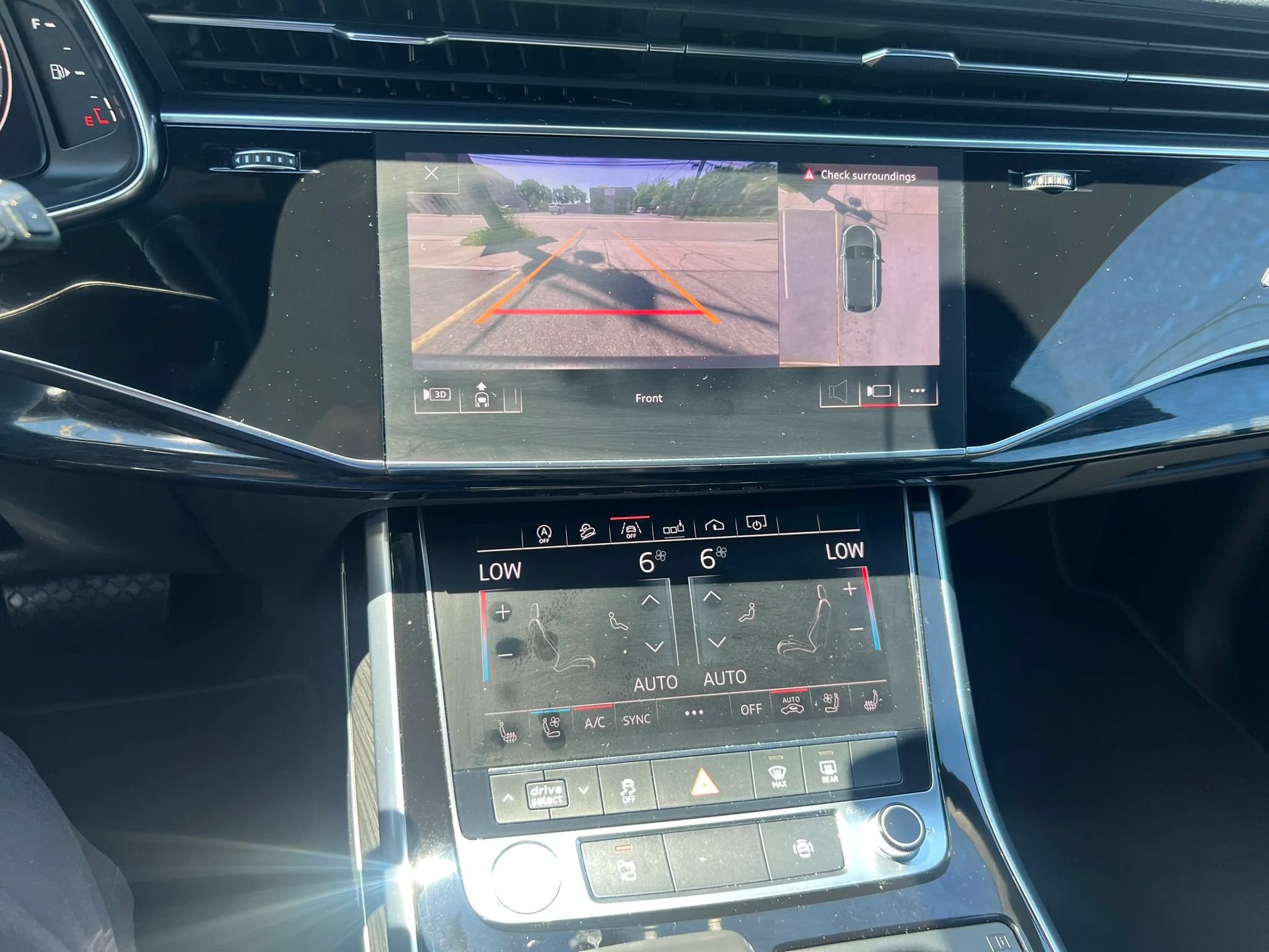 Used 2019 Audi Q8 Premium Plus AWD/4WD image 23