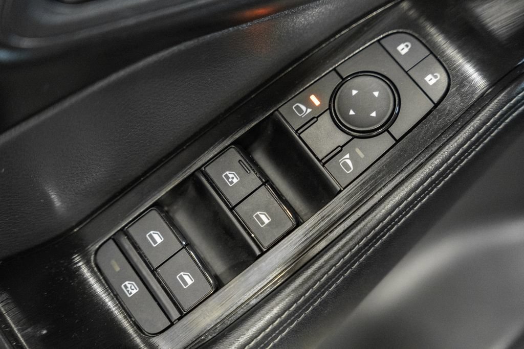 Used 2025 Nissan Rogue SV AWD/4WD image 29