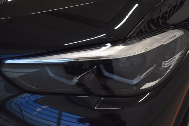 Used 2019 BMW X5 xDrive40i w/ Convenience Package AWD/4WD image 15