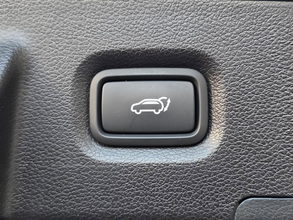 Used 2023 Hyundai Santa Fe XRT image 15