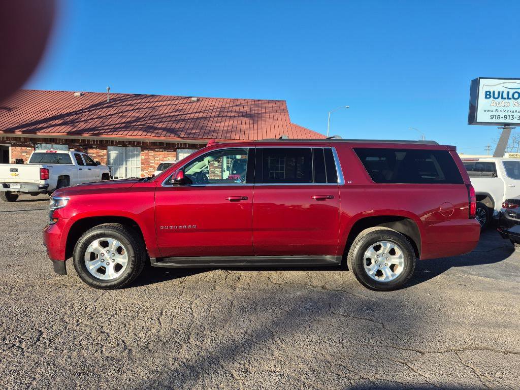 Used 2017 Chevrolet Suburban LT AWD/4WD image 3