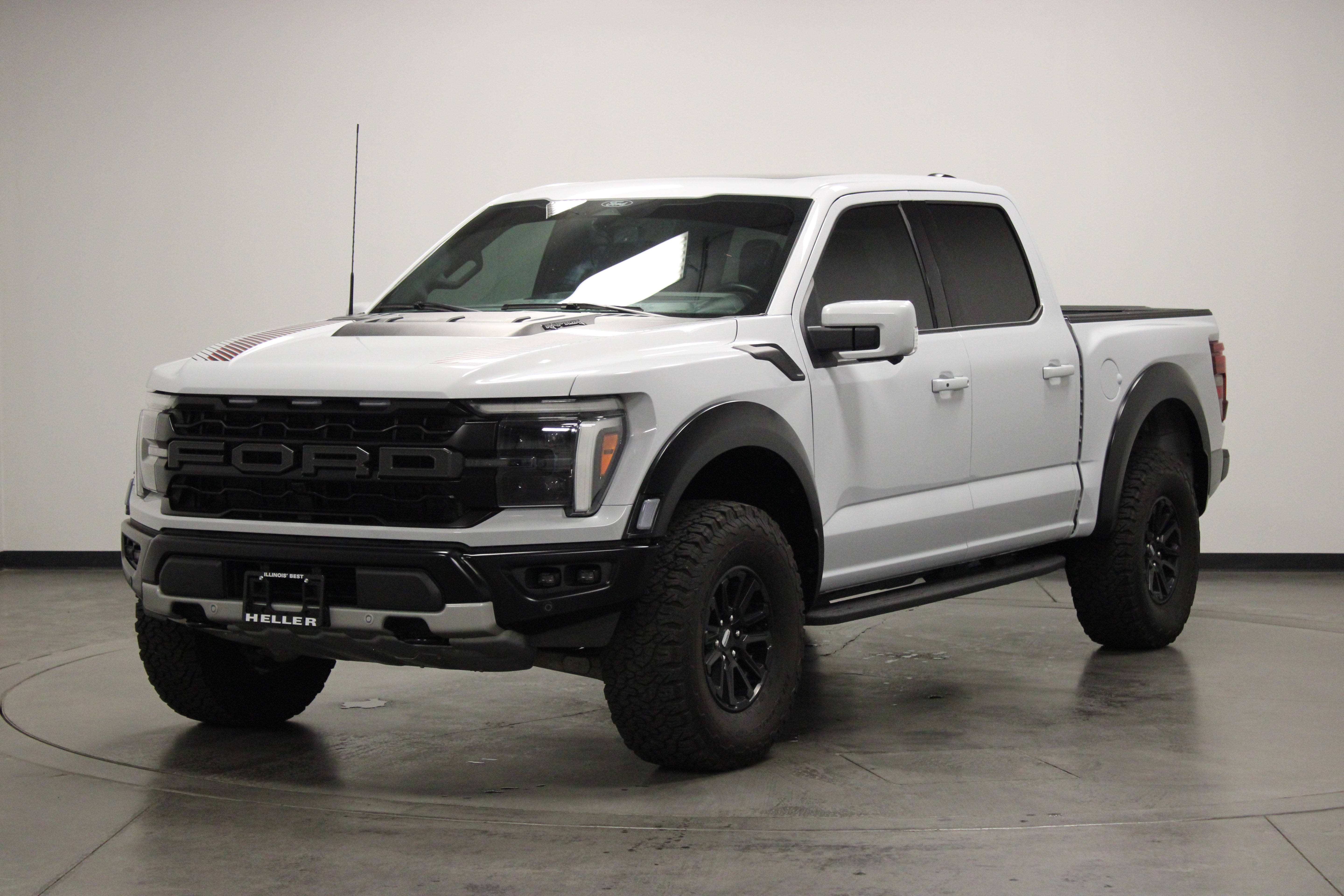 Used 2025 Ford F150 Raptor AWD/4WD image 4