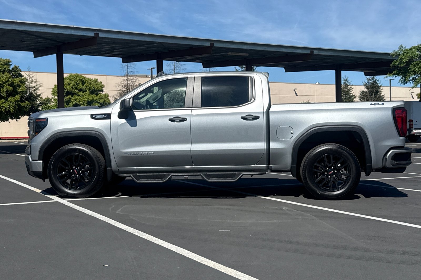 Used 2025 GMC Sierra 1500 Pro w/ Graphite Edition image 8