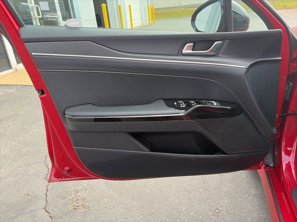 Used 2025 Kia K5 GT-Line image 13