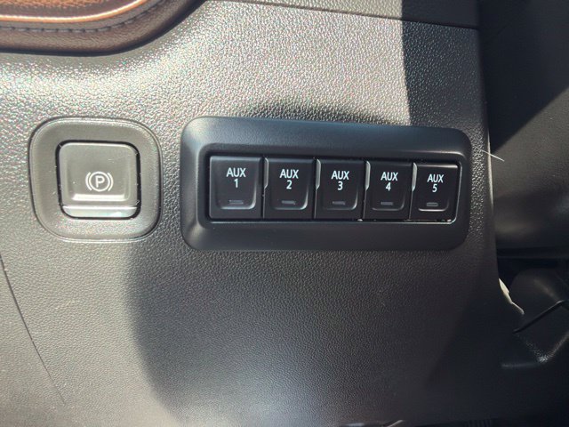 Used 2020 Chevrolet Silverado 2500 High Country w/ Z71 Off-Road Package AWD/4WD image 30