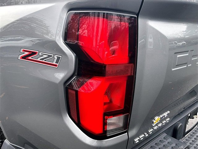 Used 2024 Chevrolet Colorado Z71 image 32