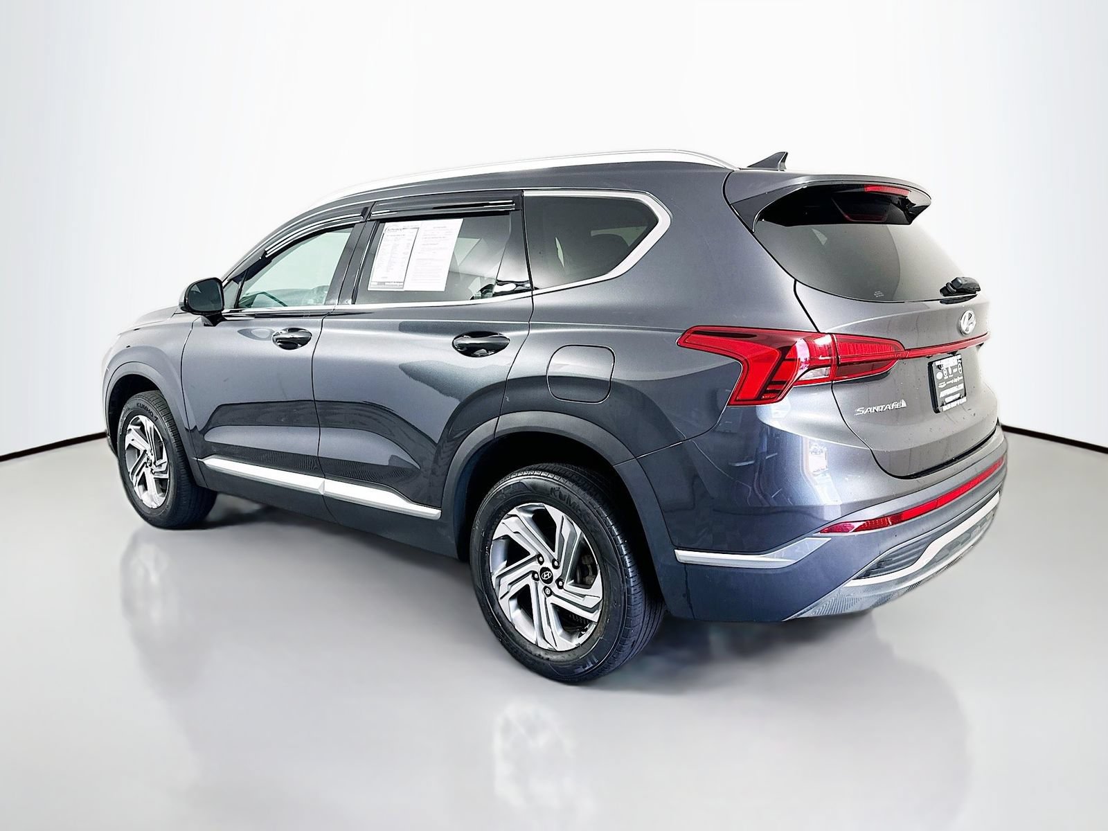 Used 2022 Hyundai Santa Fe SEL w/ Cargo Package AWD/4WD image 5