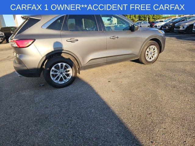 Used 2022 Ford Escape SE image 19