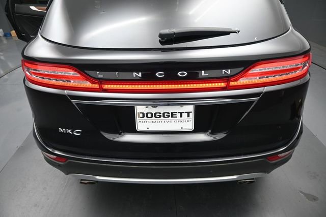 Used 2019 Lincoln MKC Reserve FWD image 10