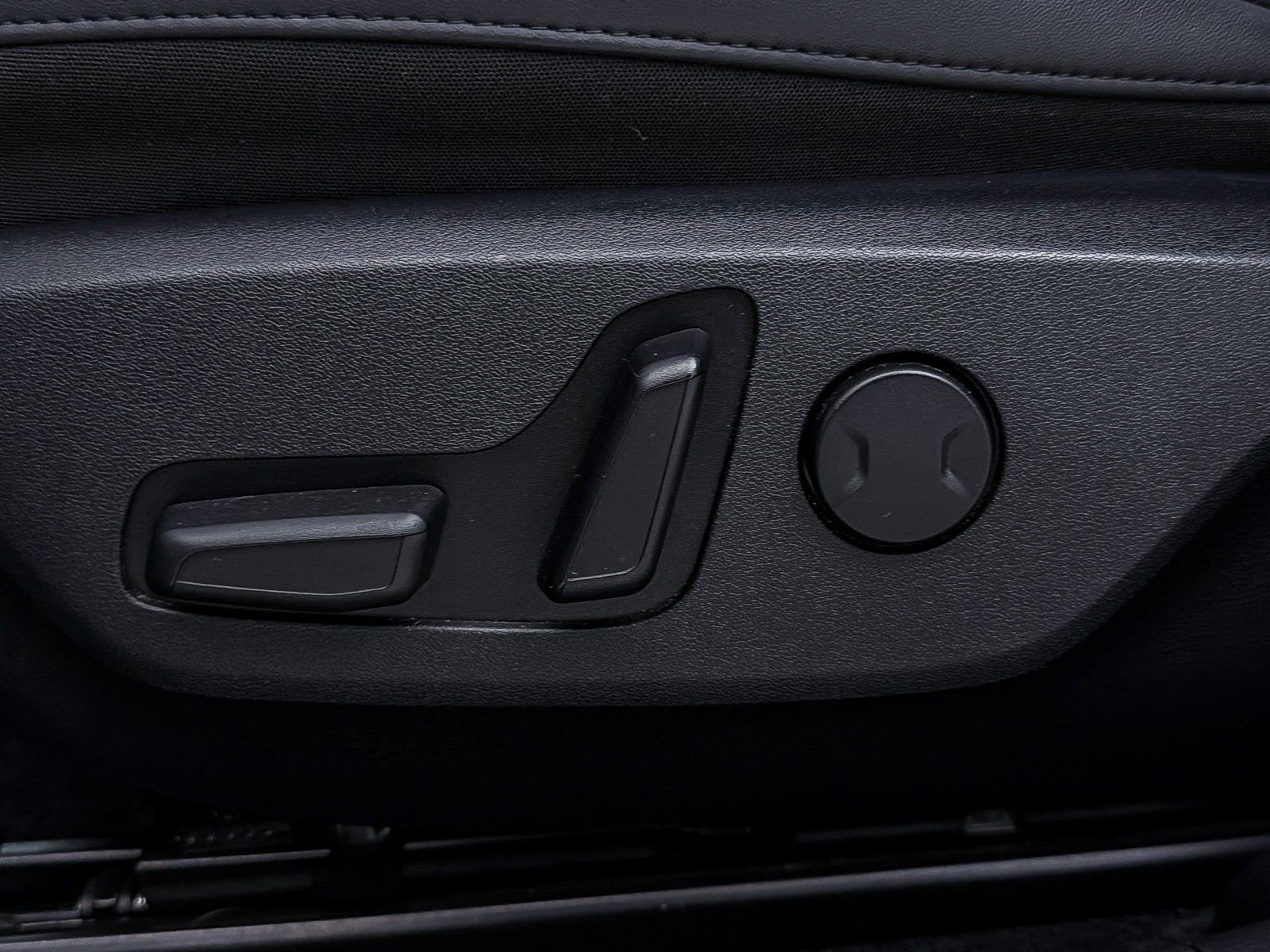 Used 2022 Kia EV6 Wind image 22