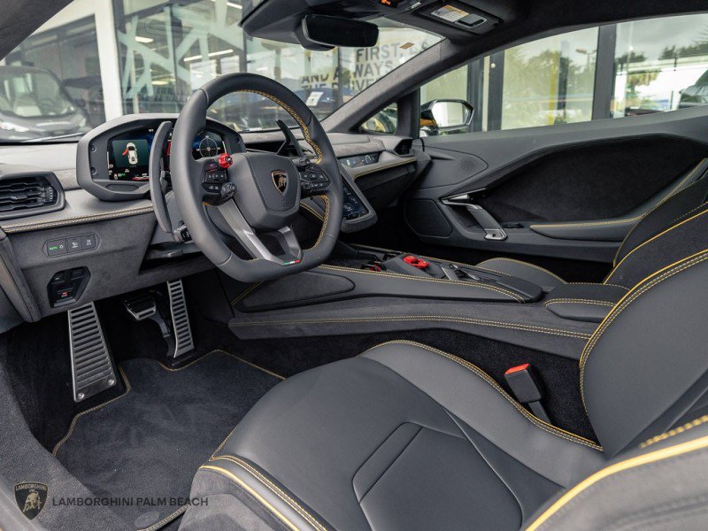 Used 2026 Lamborghini Temerario AWD/4WD image 23