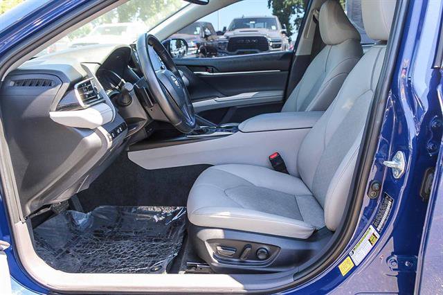 Used 2023 Toyota Camry XSE image 13