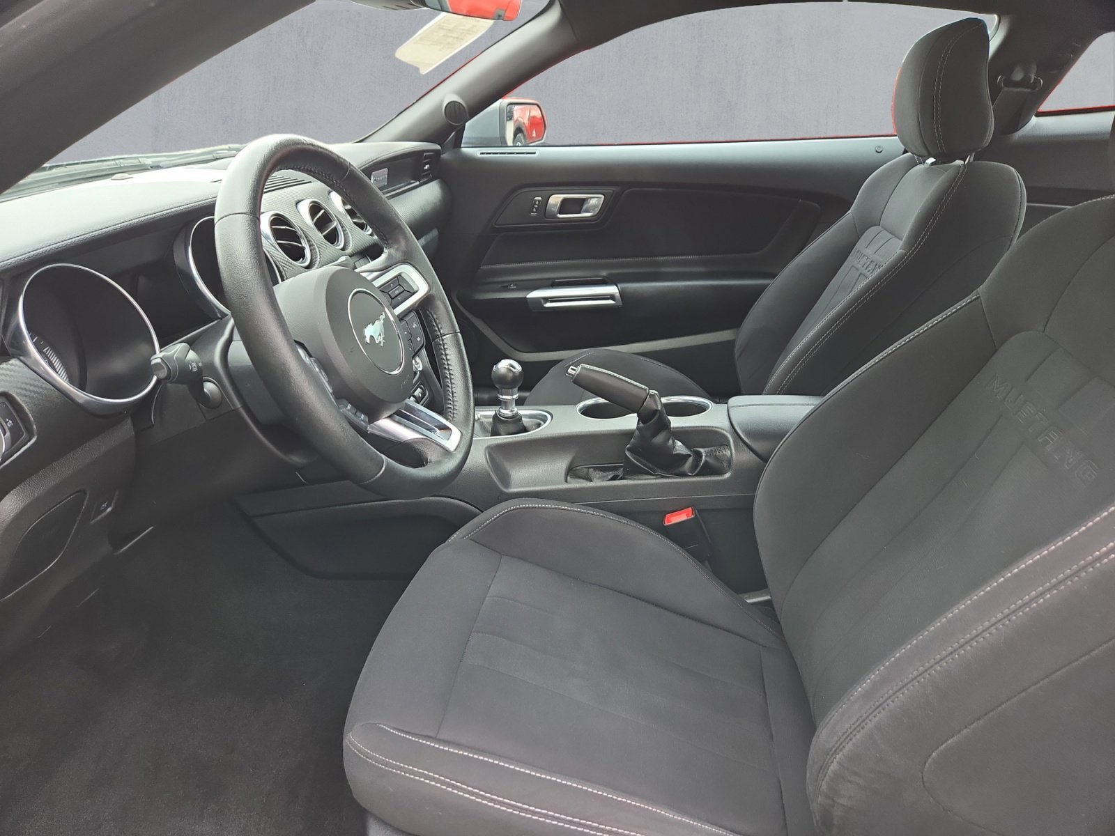 Used 2023 Ford Mustang Coupe RWD image 10