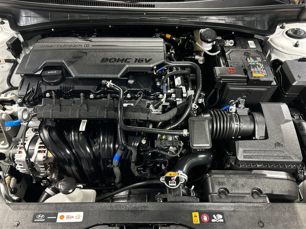 Used 2025 Hyundai Elantra Sport image 24