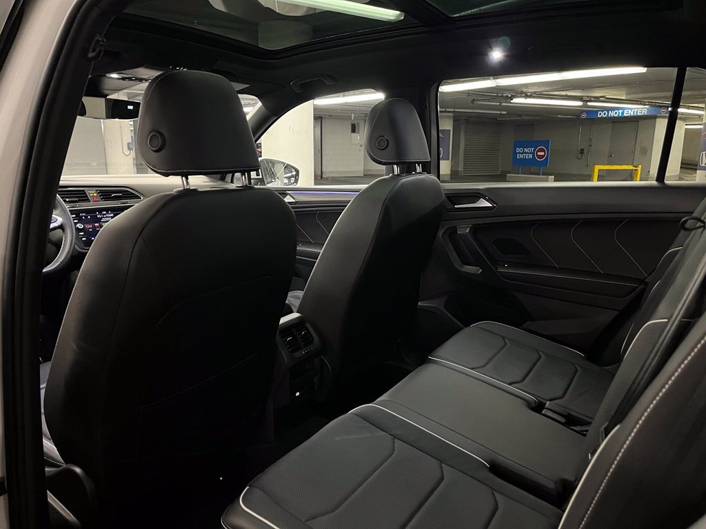 Used 2023 Volkswagen Tiguan SEL R-Line AWD/4WD image 24