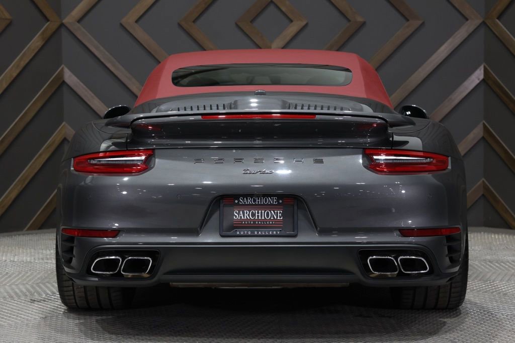 Used 2019 Porsche 911 Turbo image 17