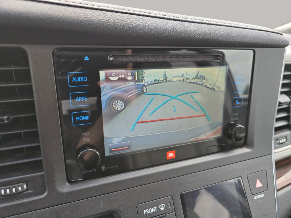 Used 2015 Toyota Sienna Limited Premium AWD/4WD image 13