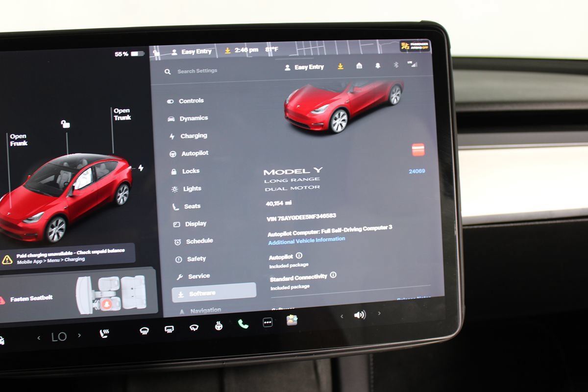 Used 2022 Tesla Model Y Long Range AWD/4WD image 27