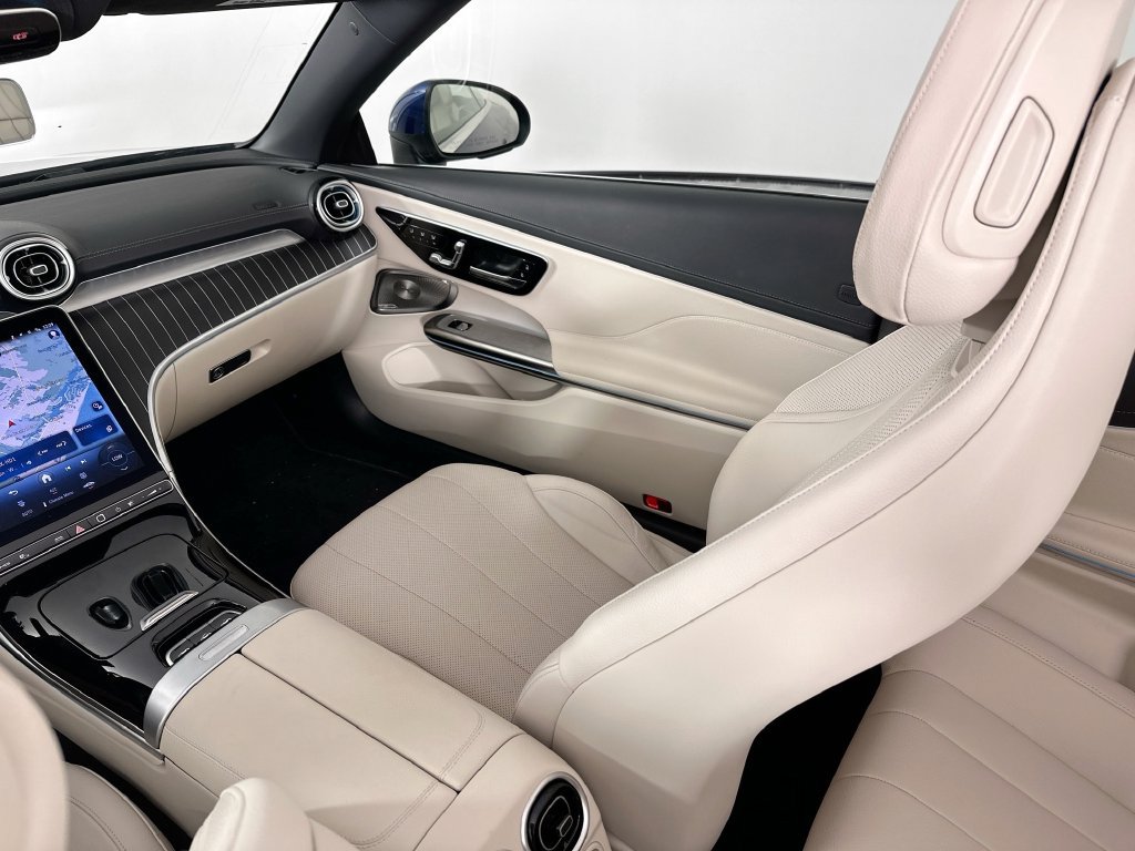 Certified 2025 Mercedes-Benz CLE 53 AMG 4MATIC Cabriolet image 23