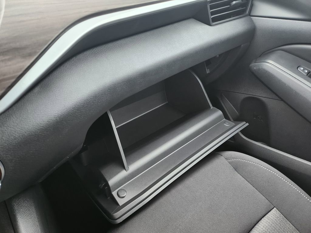 New 2025 Nissan Altima 2.5 SV image 18