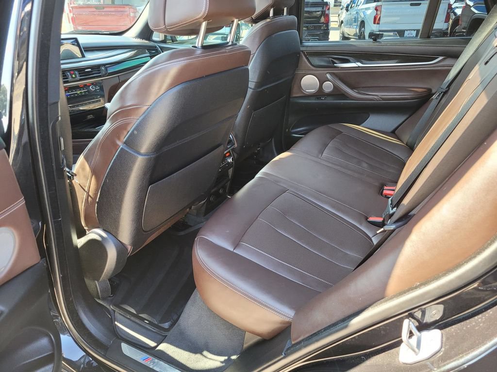 Used 2018 BMW X5 xDrive50i w/ Dynamic Handling Package AWD/4WD image 3