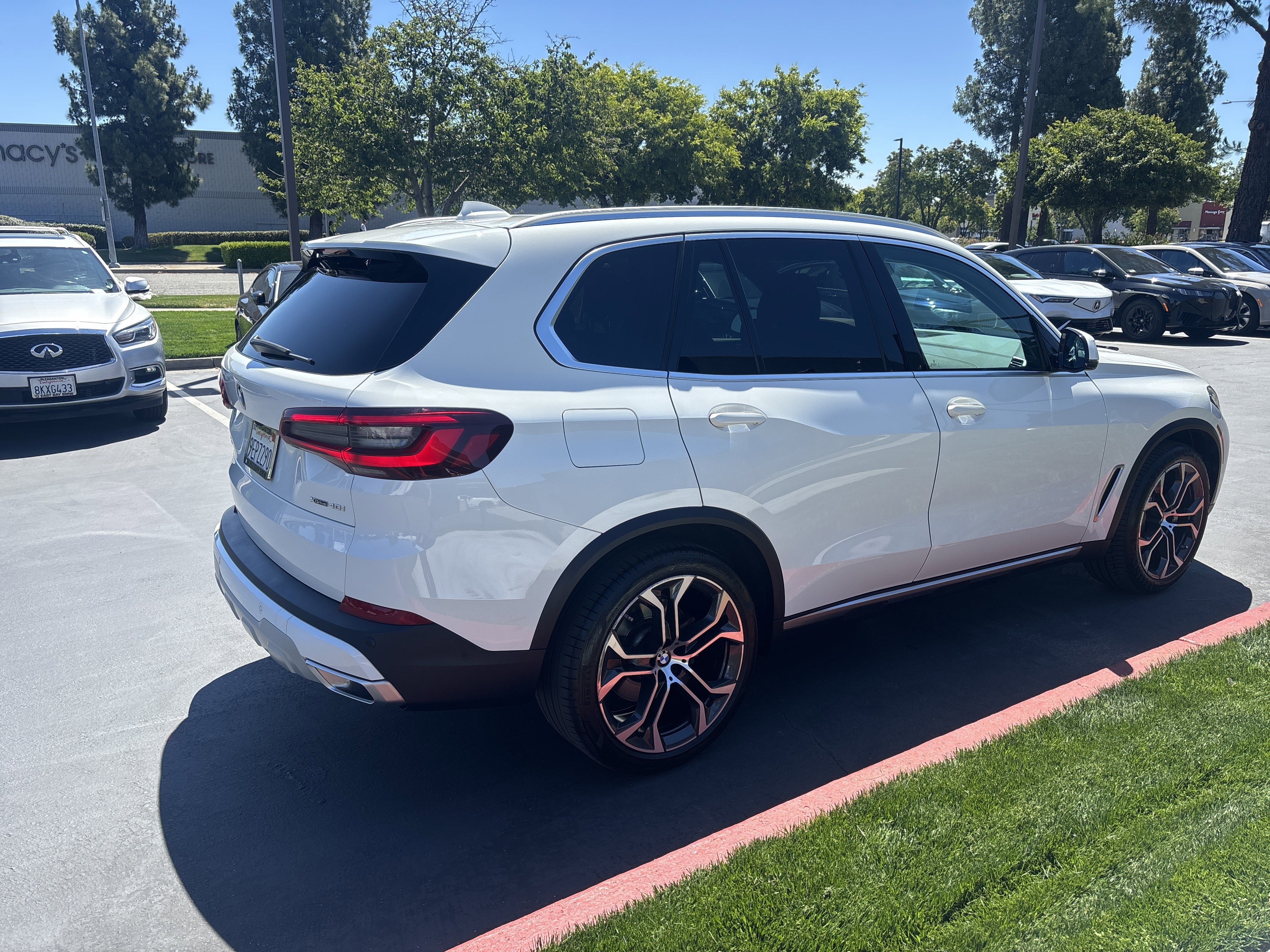Used 2023 BMW X5 xDrive40i w/ Climate Comfort Package AWD/4WD image 31
