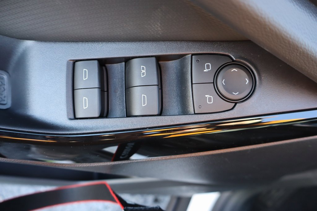 New 2026 Chevrolet Equinox LT w/ Convenience Package II image 15