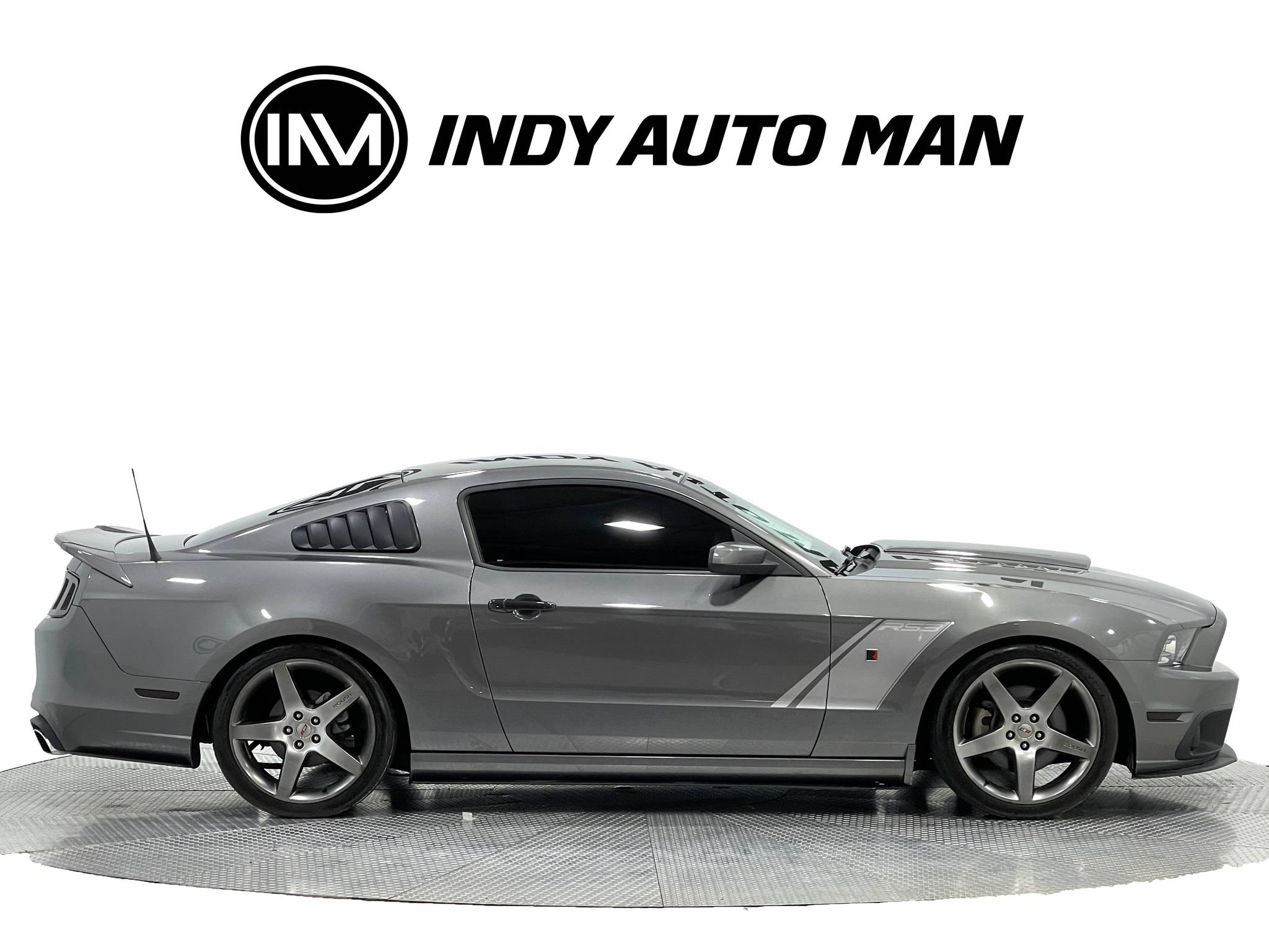 Used 2013 Ford Mustang GT RWD image 3