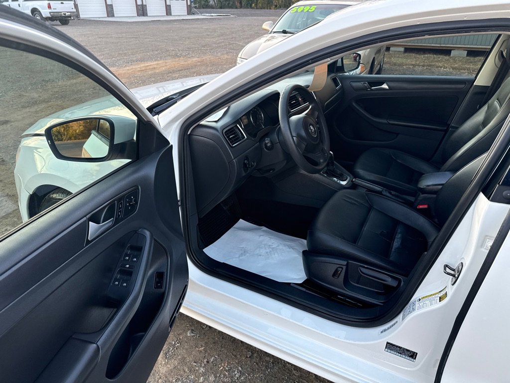 Used 2014 Volkswagen Jetta SE image 9