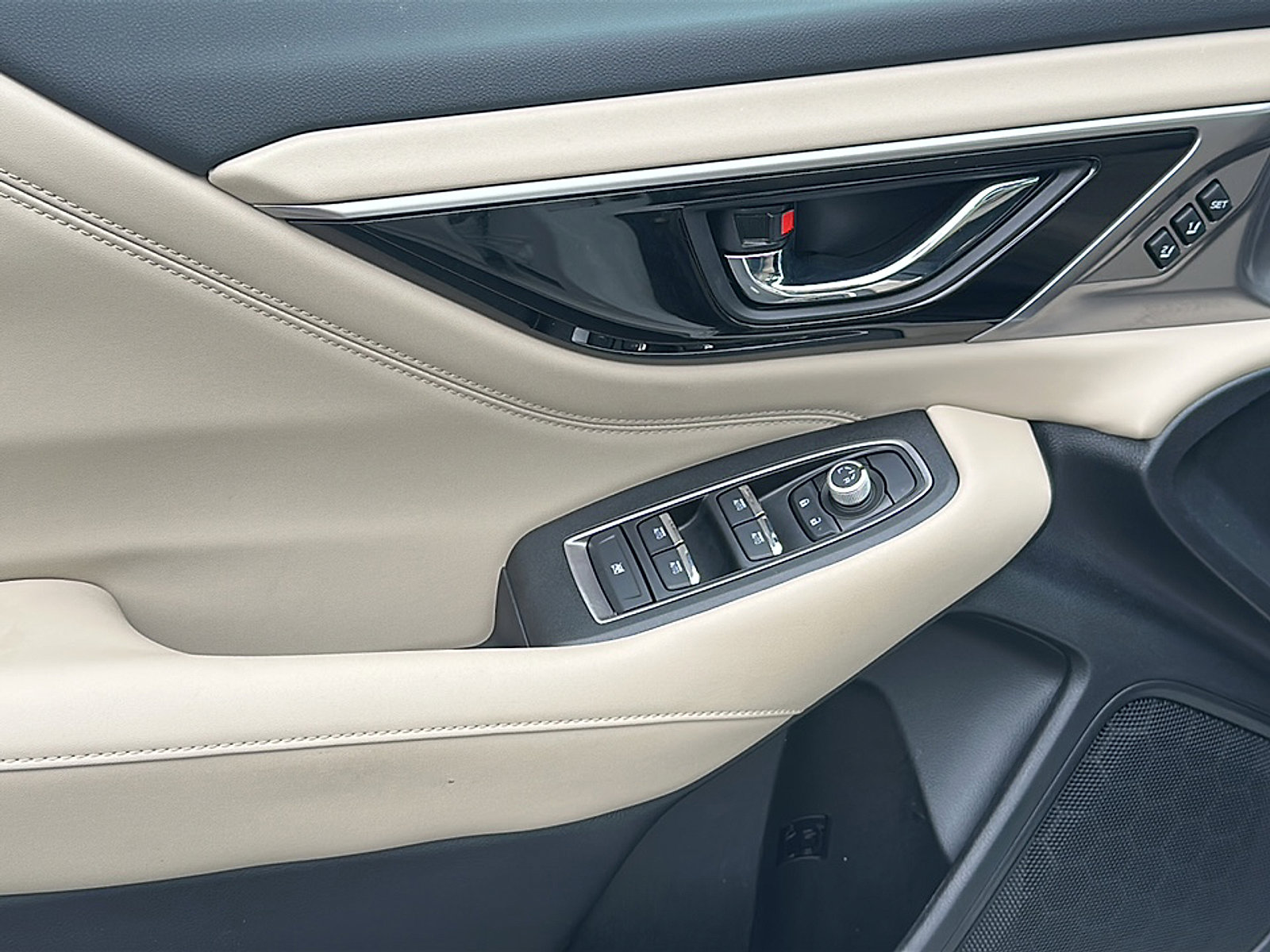 Used 2024 Subaru Legacy Limited image 16