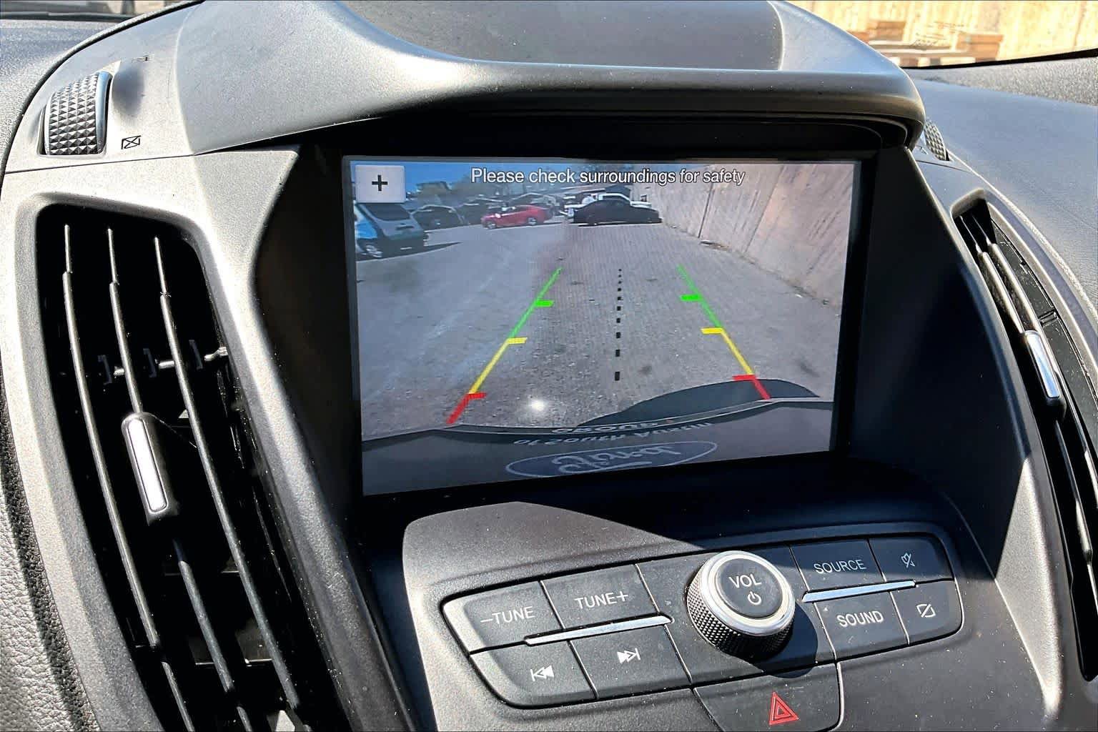 Certified 2019 Ford Escape SE image 29