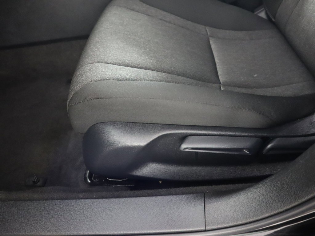 Certified 2025 Honda Accord LX image 27