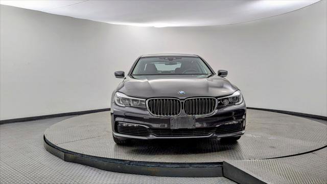 Used 2018 BMW 740i image 12