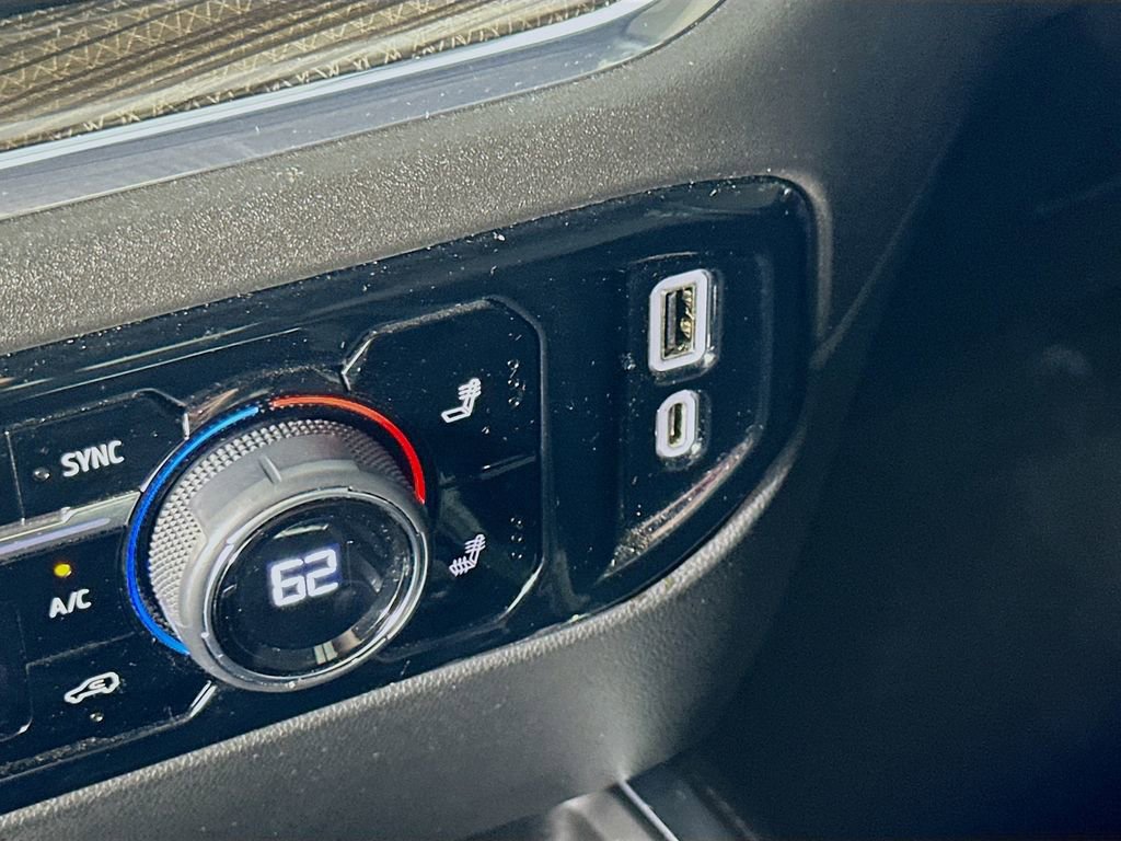 Used 2023 Chevrolet Silverado 1500 RST AWD/4WD image 31