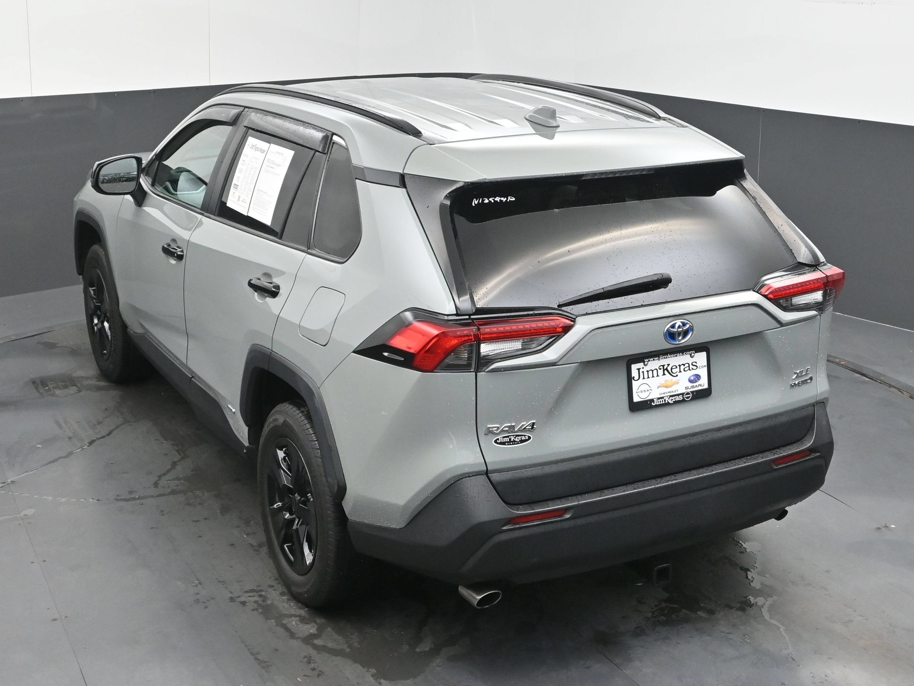 Used 2022 Toyota RAV4 XLE AWD/4WD image 36