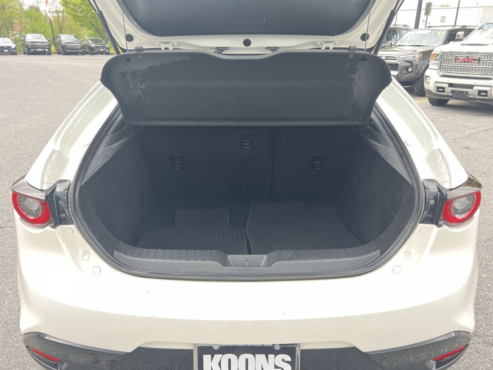 Used 2023 MAZDA MAZDA3 s FWD image 31