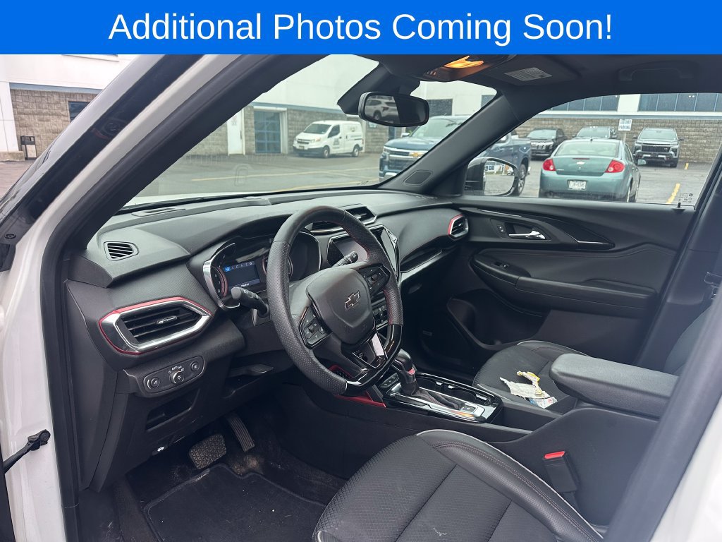 Used 2023 Chevrolet TrailBlazer RS w/ Sun and Liftgate Package AWD/4WD image 7
