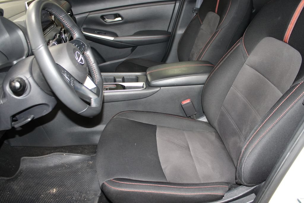 Used 2024 Nissan Sentra SR FWD image 11