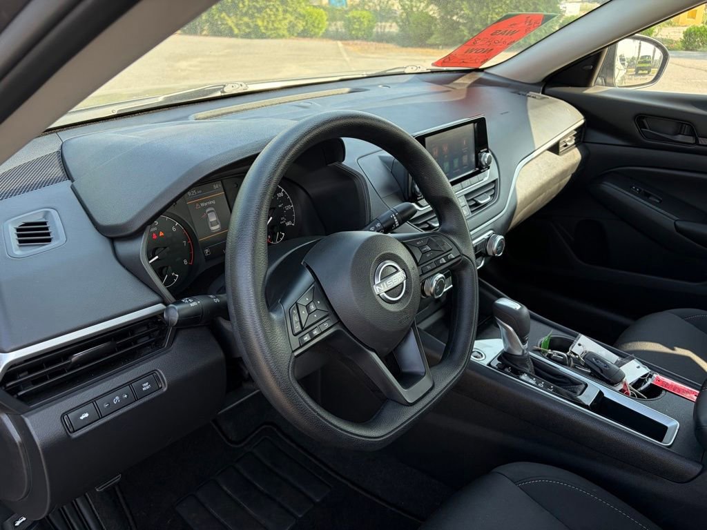 Certified 2024 Nissan Altima 2.5 S FWD image 13