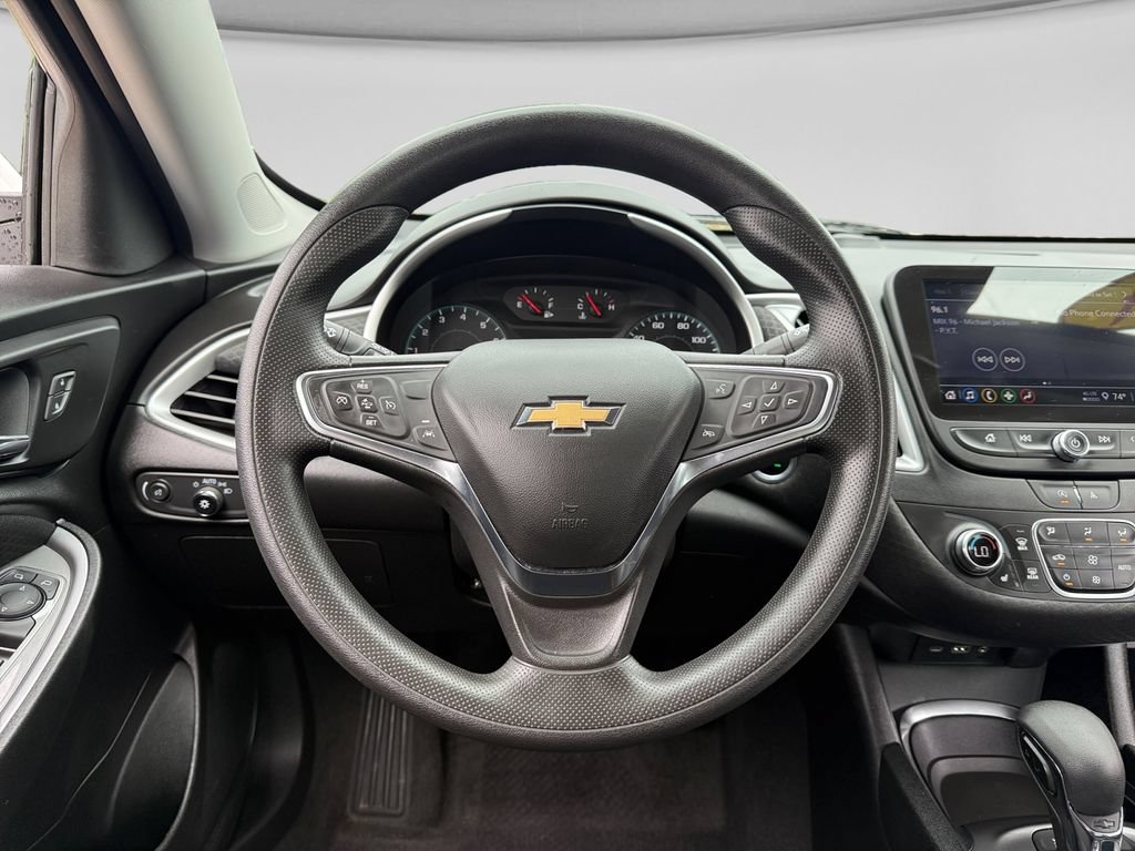 Used 2024 Chevrolet Malibu LT FWD image 14