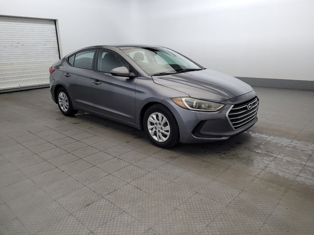 Used 2018 Hyundai Elantra SE w/ SE Connectivity Package 04 FWD image 11