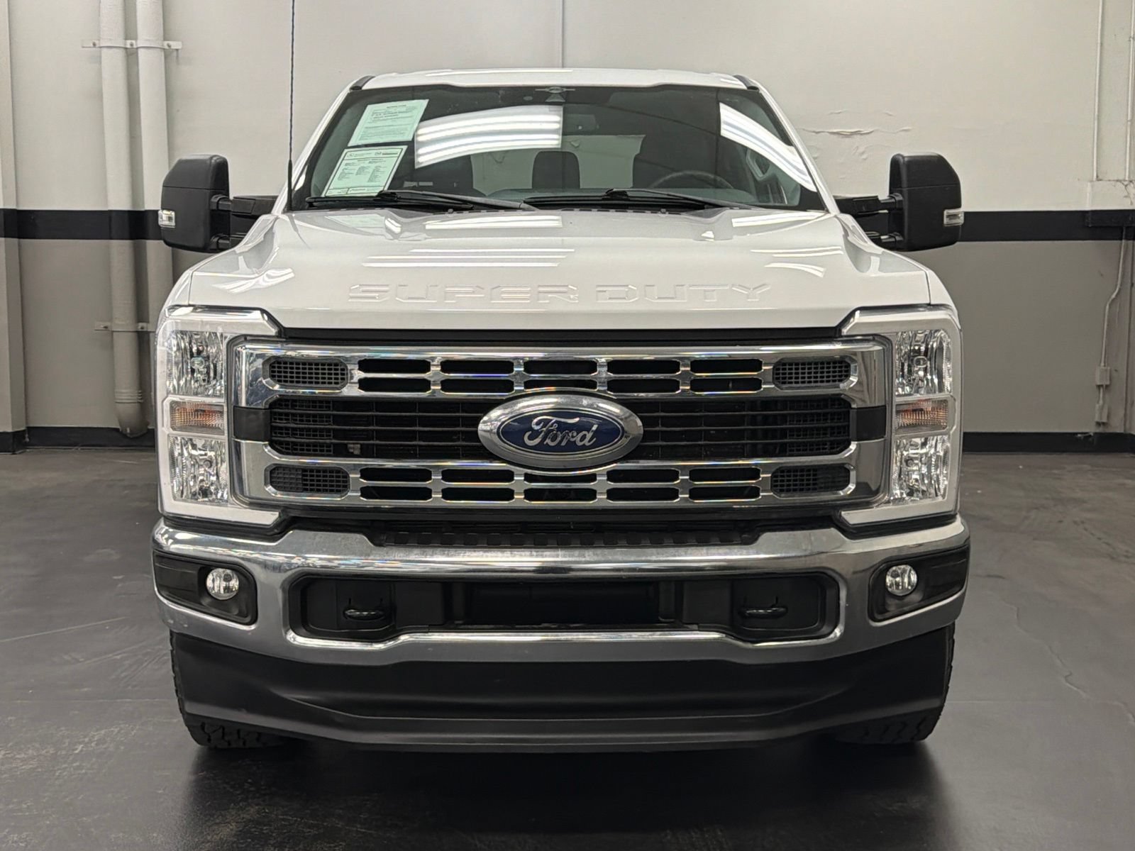Used 2023 Ford F250 XLT AWD/4WD image 4