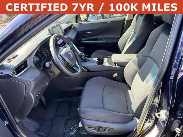 Used 2024 Toyota Venza LE AWD/4WD image 14